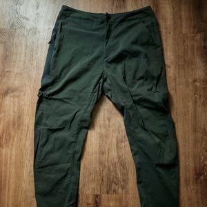 Nike Tech Pack Max Taper Woven Stretch NWT